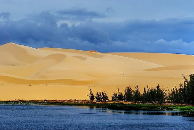 Tour xe jeep ngắm bình minh đồi cát trắng Mũi Né Mr Ben